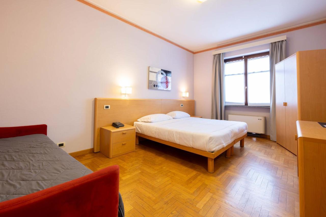 Hotel La Ferte Asti Exteriér fotografie