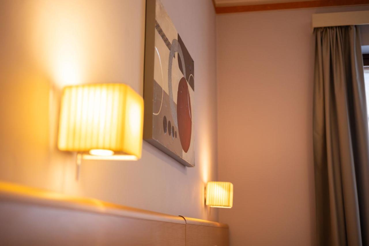 Hotel La Ferte Asti Exteriér fotografie