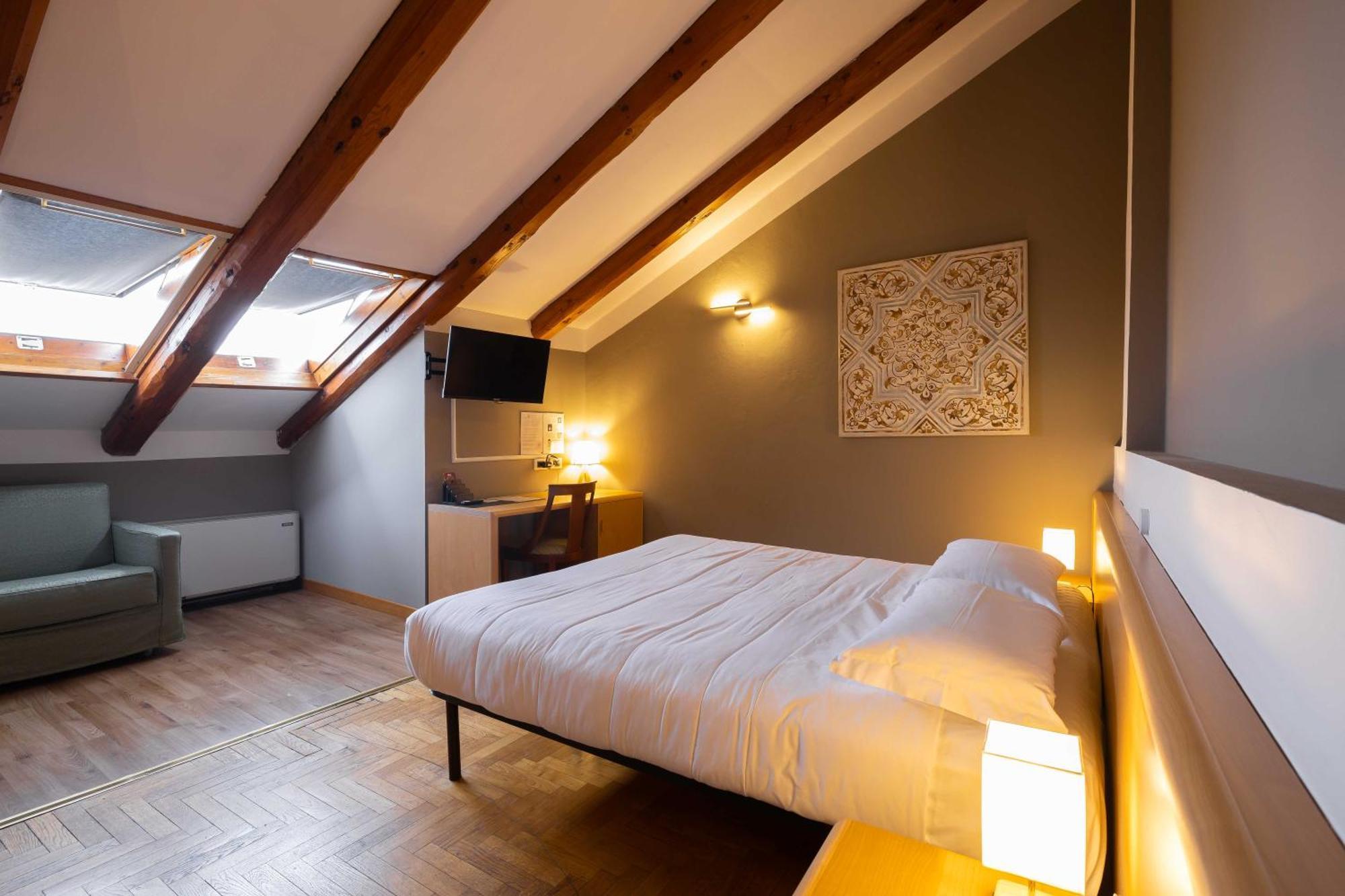 Hotel La Ferte Asti Exteriér fotografie