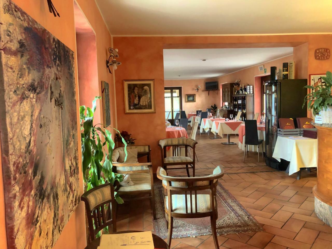 Hotel La Ferte Asti Exteriér fotografie